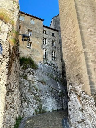 The palace built on rock