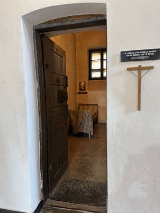 A peak into the cell of Iuliu Maniu