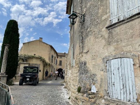 These vehicles perfect for alley access 