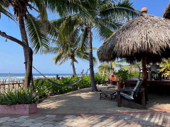 Another shot of the common area.