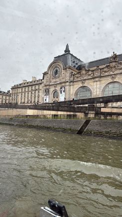 Cruising on the Seine