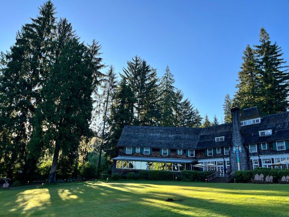 Looking back at the Lodge from the beach front 