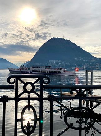 
Most people associate Christmas in Switzerland with the Alpine regions. But we find the Ticino, particularly Lugano, beautiful in winter 