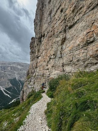 If you look hard, you can see mr_go up against the rock wall