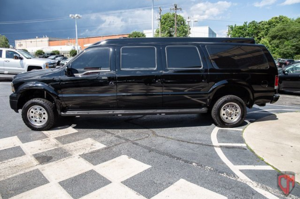 Шины ford excursion. Ford Excursion 6 Door. Ford Excursion 2013. Ford Excursion 2005 Police. Ford Excursion Armored.