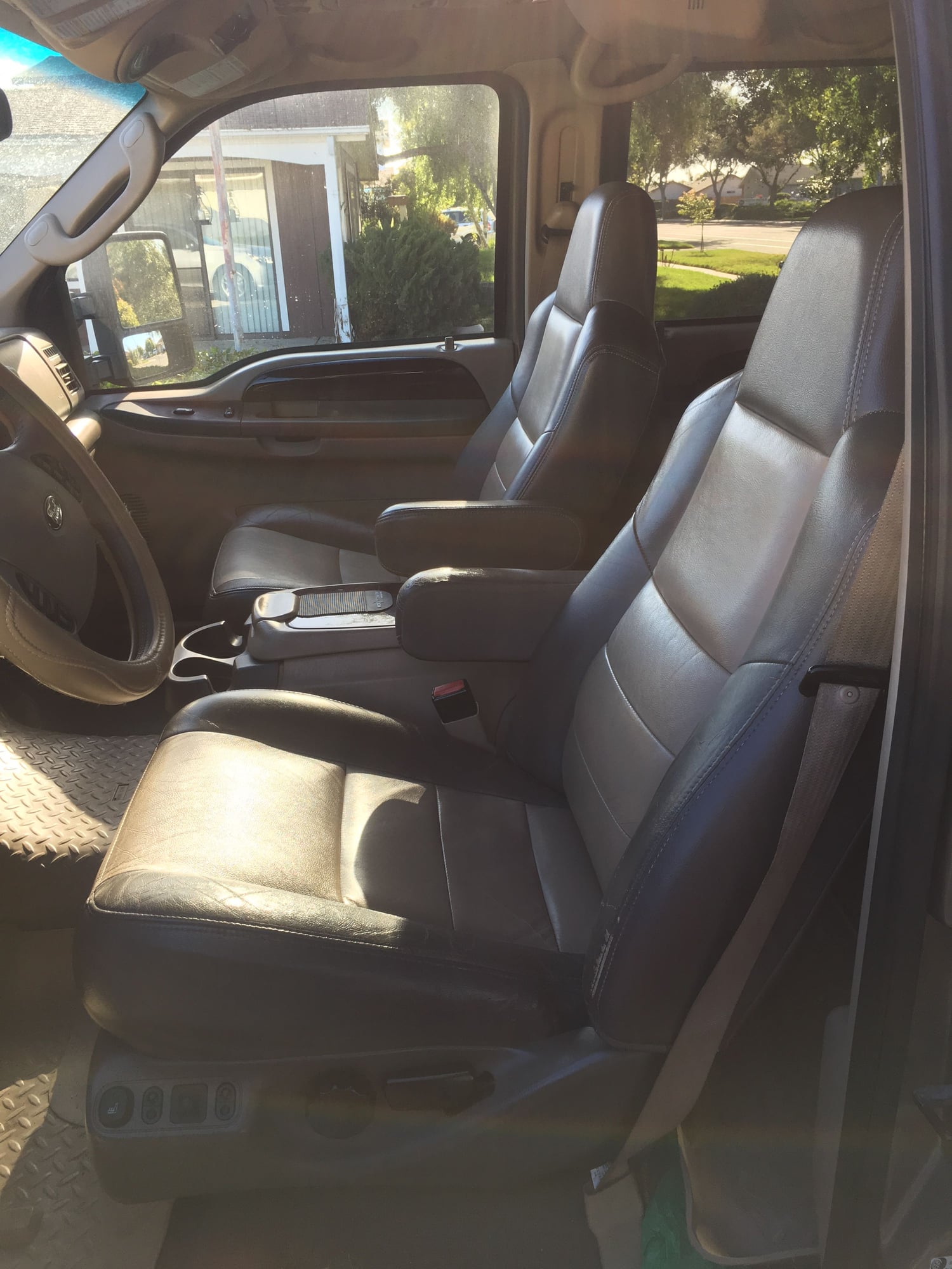 2004 Ford Excursion - 2004 Excursion Limited Diesel 150,000 miles - Used - VIN 1FMSU45PX4ED76669 - 140,000 Miles - 8 cyl - 4WD - Automatic - SUV - Brown - Lompoc, CA 93436, United States