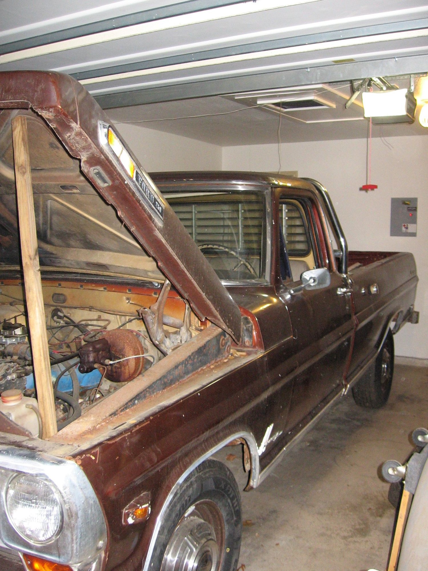 1968 Ford F-250 - 1968 F250 Camper Special project - Used - VIN F25HRC75514 - 8 cyl - 2WD - Automatic - Truck - Brown - San Antonio, TX 78216, United States