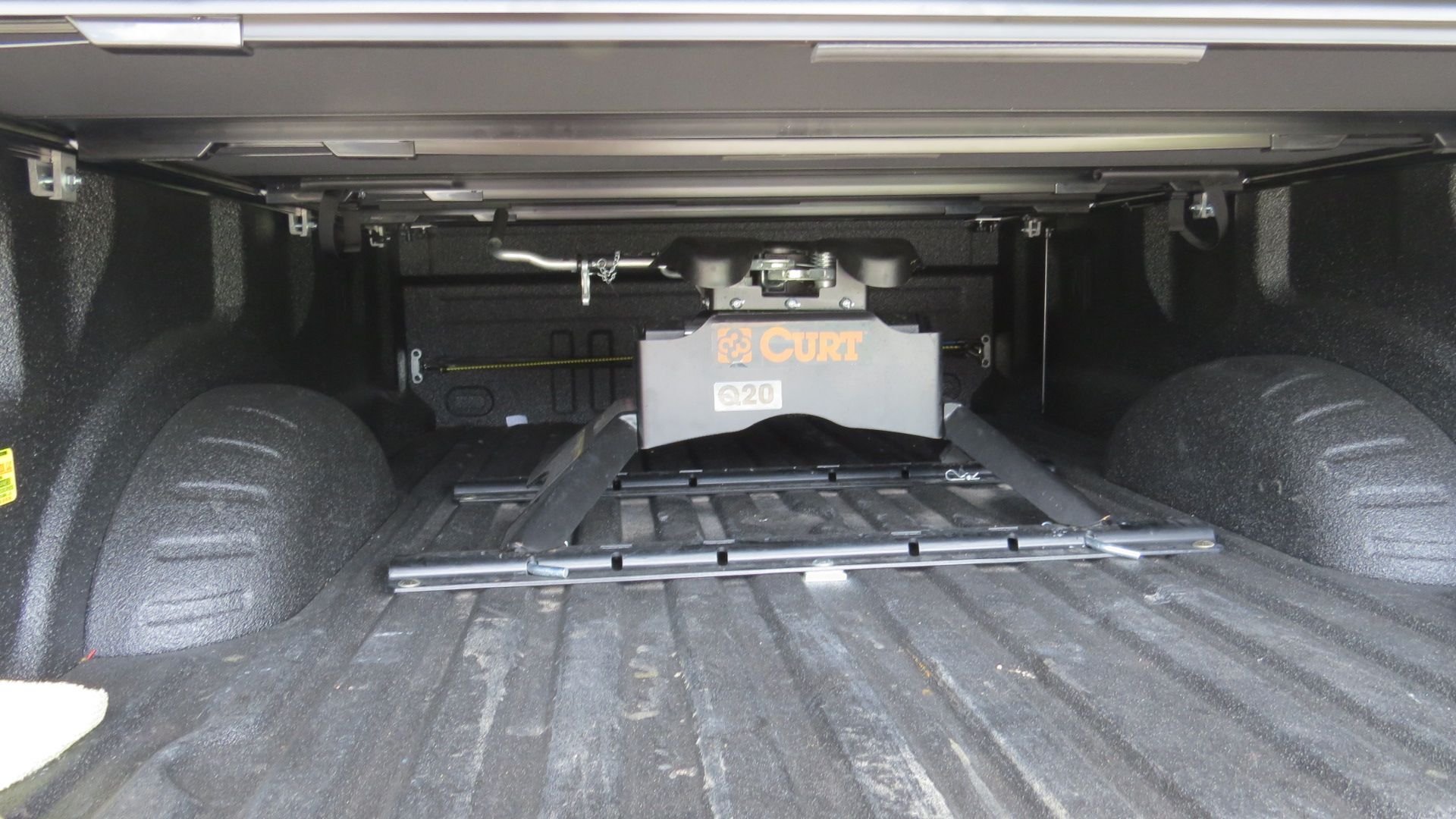 Tonneau Cover, Locking Tool Box, and 5th Wheel Hitch? Ford Truck