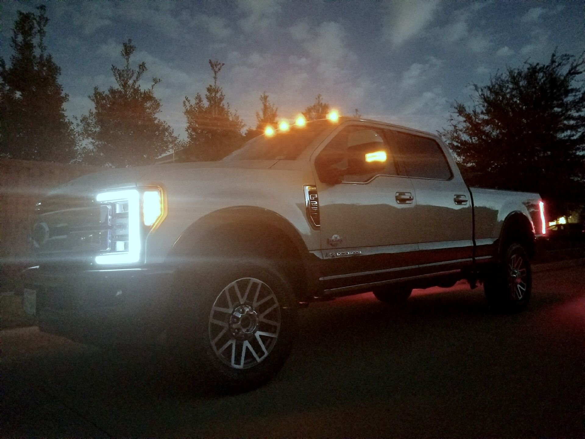 '19 F250SD Cab Roof Lights W/ Sunroof Ford Truck Enthusiasts Forums