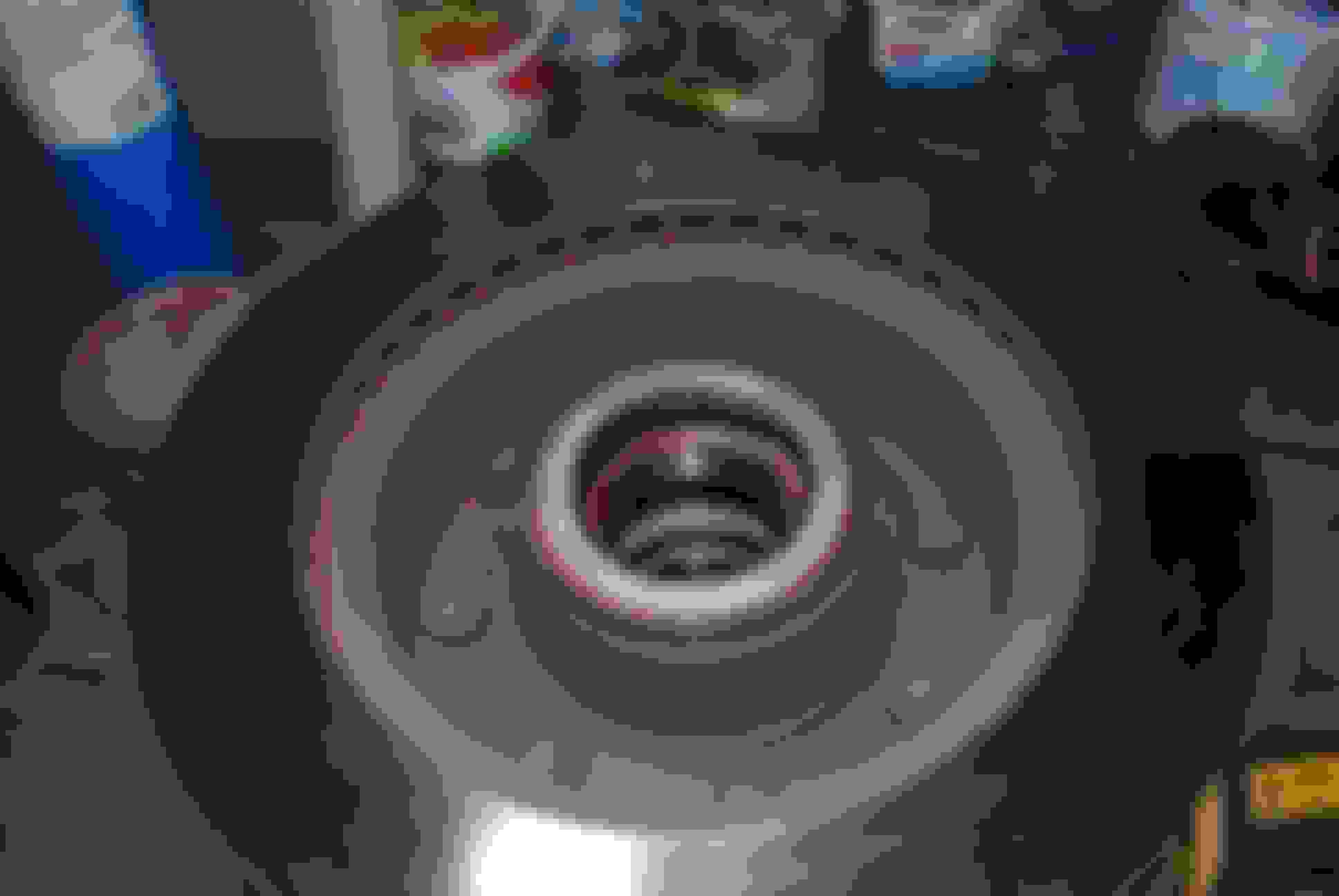 Best way to remove wheel bearing race stuck to spindle? Ford Truck