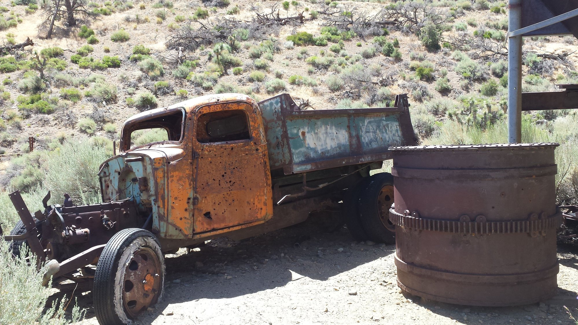 Derelict, abandoned, junkyard truck pic thread! Page 44 Ford Truck