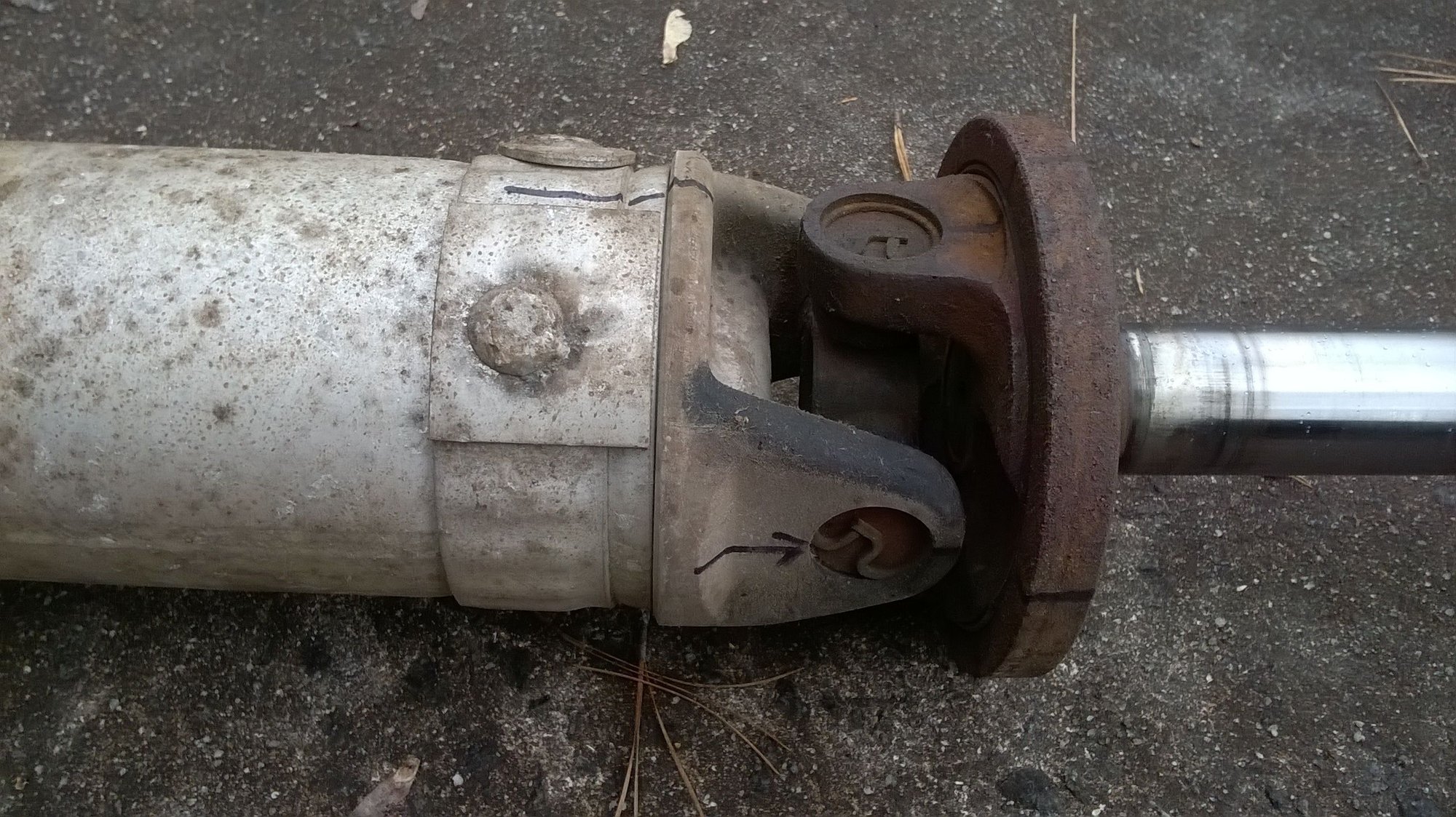 Will a 1985 E150, 9" rear axle swap with a 1988 E150, 8.8 axle? Ford