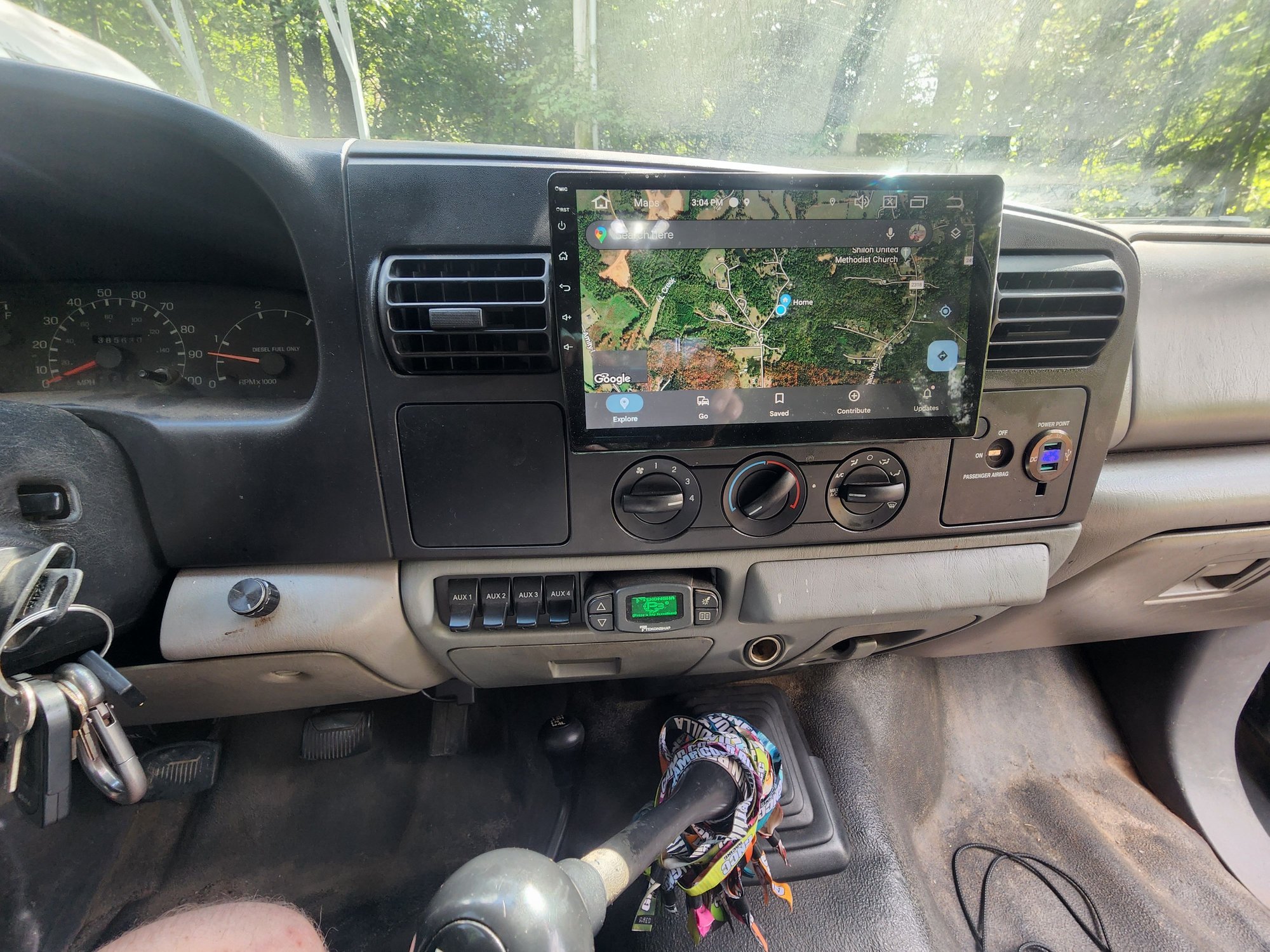 Installed in 05-07 dash bezel