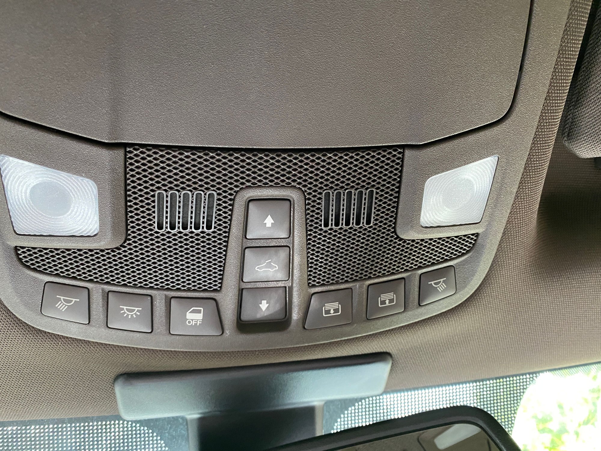 How to manually turn off dome lights when shutting down truck Ford