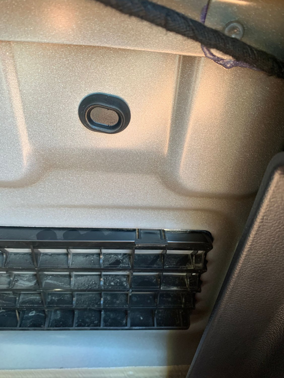 Vents on back side of cab? Page 2 Ford Truck Enthusiasts Forums