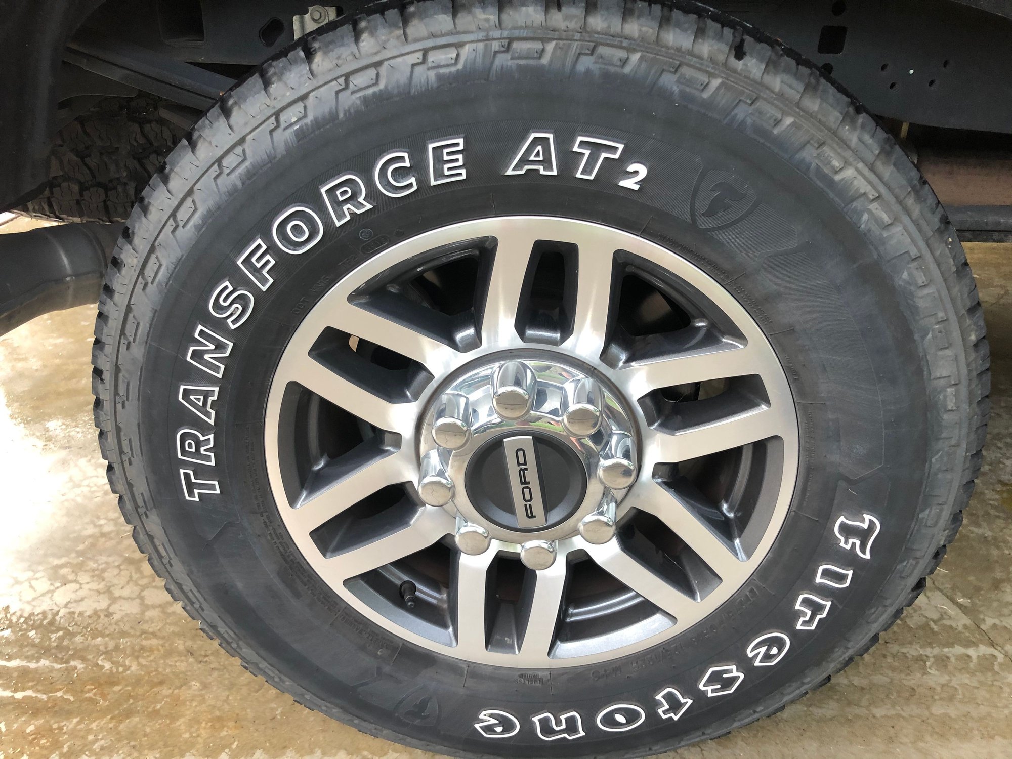Wheels and Tires/Axles - Lariat 18" wheels and tires - Used - 2005 to 2020 Ford 3/4 Ton Pickup - 2005 to 2020 Ford 1 Ton Pickup - Cape Girardeau, MO 63701, United States
