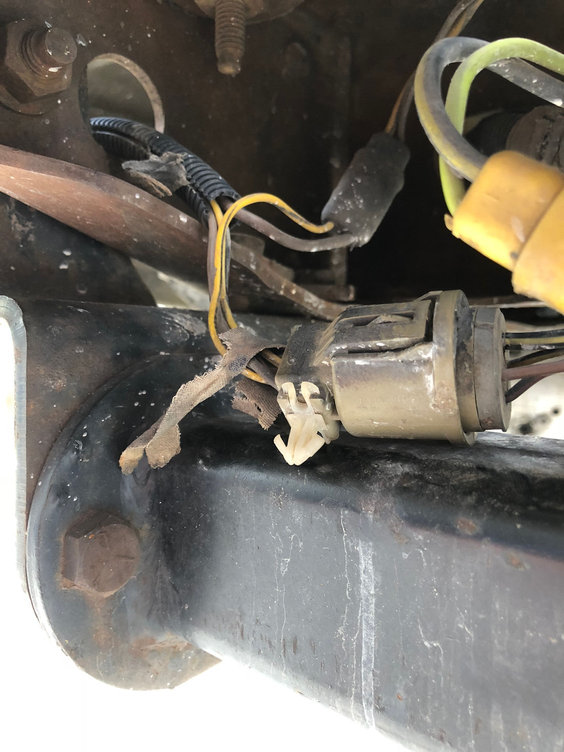 1986 E-350 No Power to Trailer Plug - Ford Truck Enthusiasts Forums