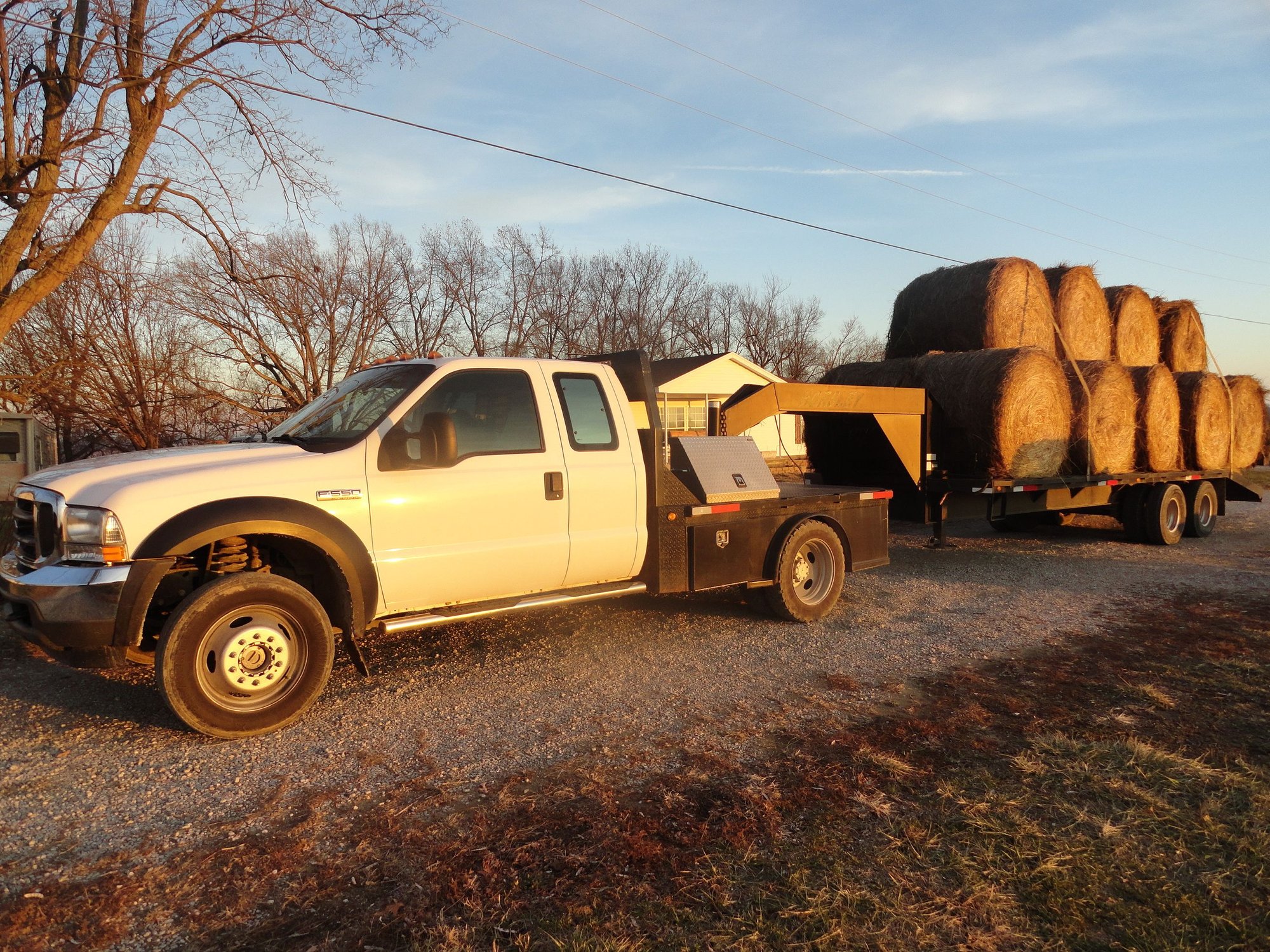 2019 F450 towing 10,000 tractor & 5,000 cutter Ford Truck