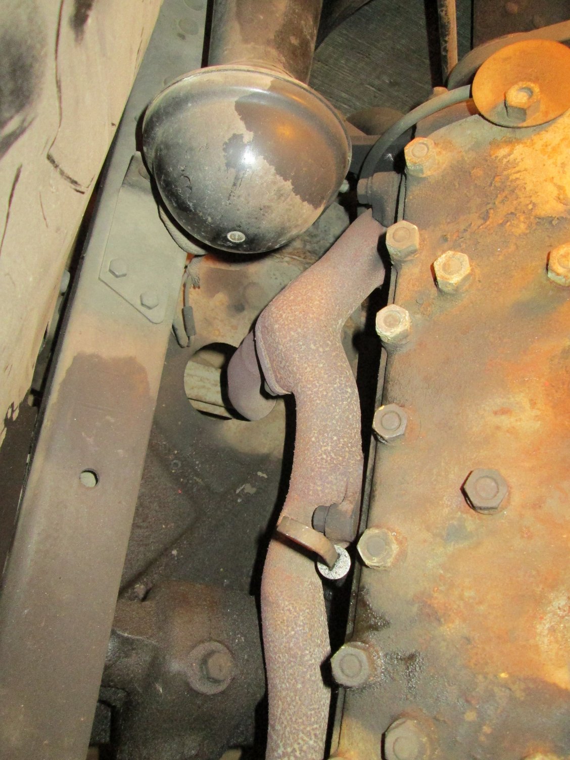 Cracked exhaust manifolds? Ford Truck Enthusiasts Forums