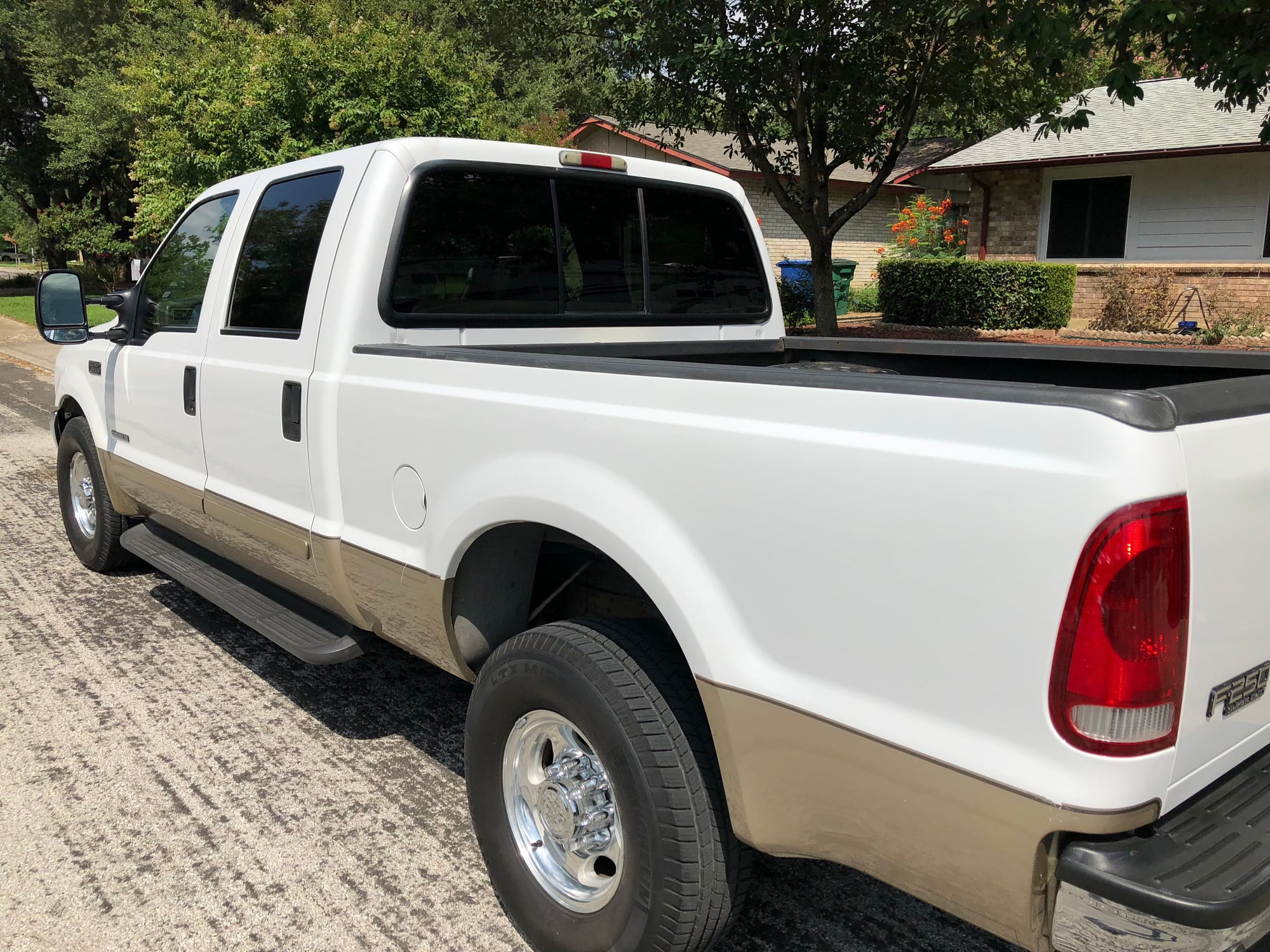 2001 Ford F-250 Super Duty - Immaculate 01 Crewcab F250 - Used - VIN 1FTNW20F51EA86656 - 230,000 Miles - 8 cyl - 2WD - Automatic - Truck - White - San Antonio, TX 78247, United States