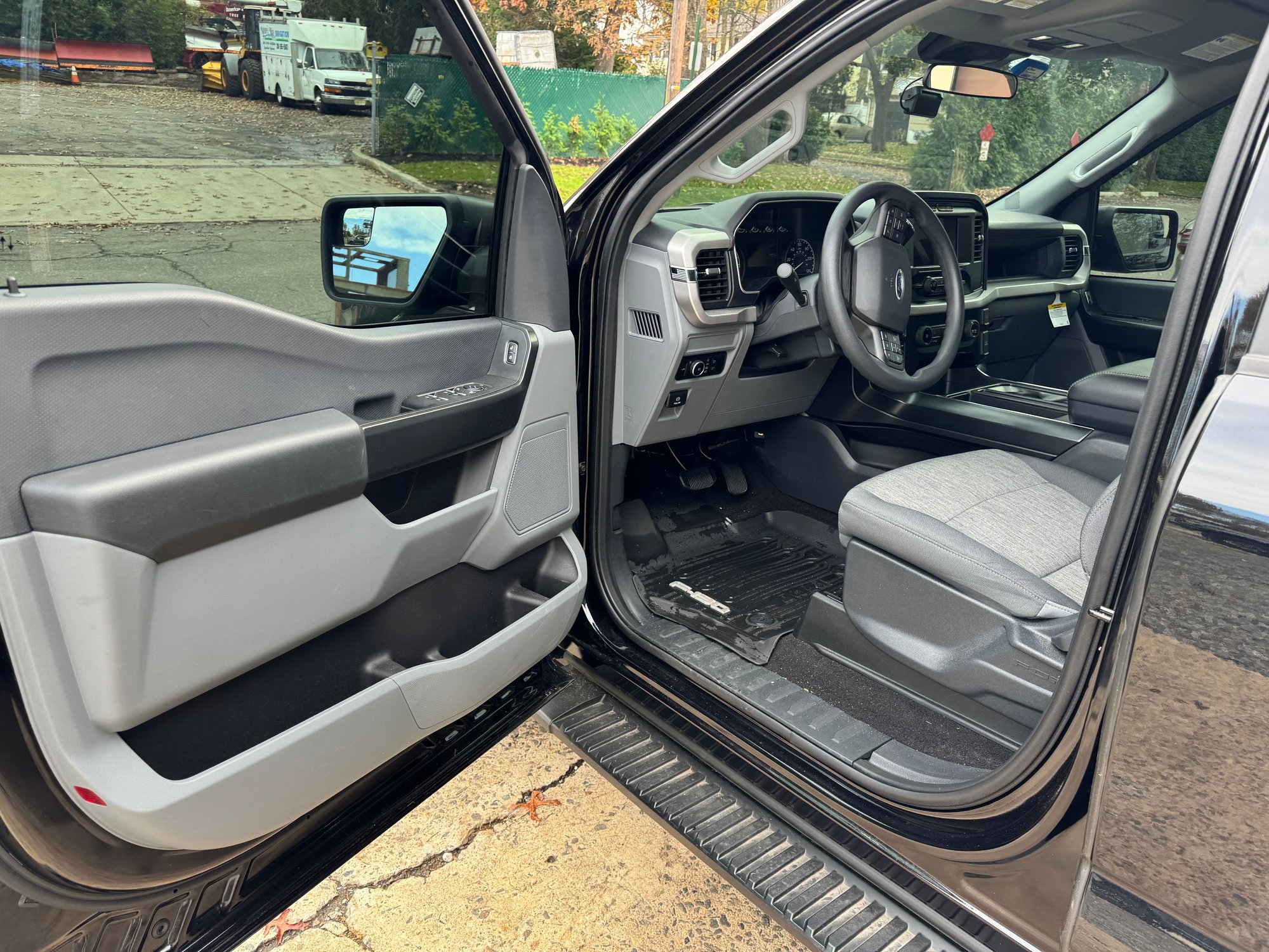2023 Ford F-150 - Lease swap; 2023 F150, XL - Used - VIN 1FTEW1EP6PKD45287 - 7,700 Miles - 6 cyl - 4WD - Automatic - Truck - Black - Westwood, NJ 07675, United States