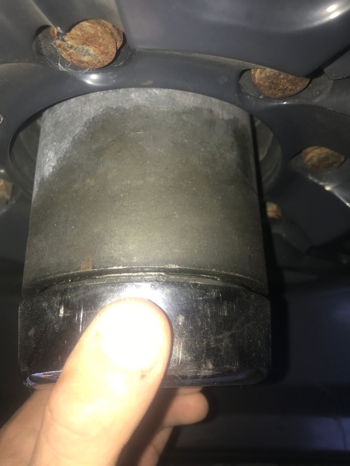 Hub moves in and out ? Ford Truck Enthusiasts Forums