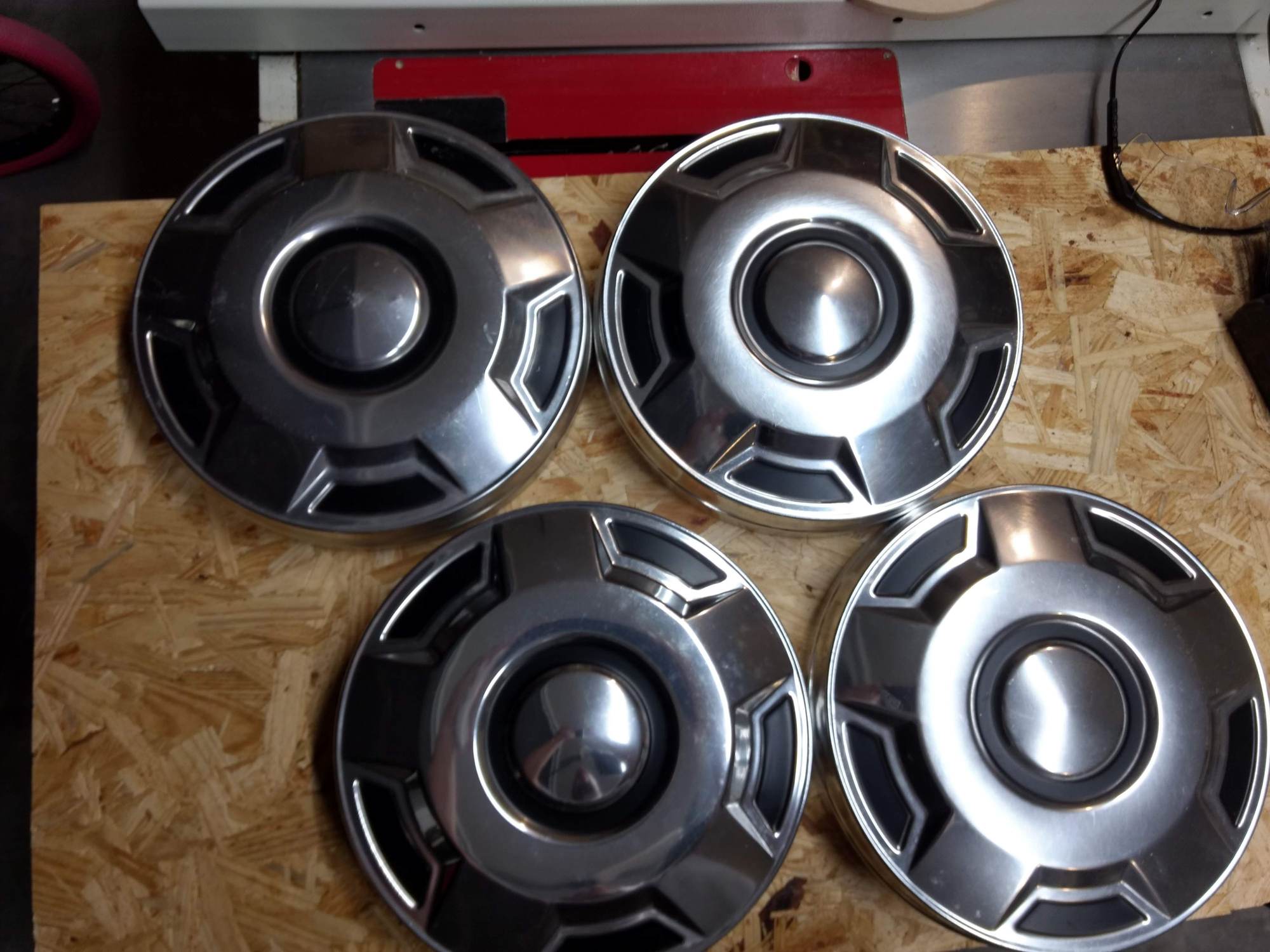 OEM 197891 Ford Truck Dog Dish Wheel Covers D7TA1130BA Set of 4