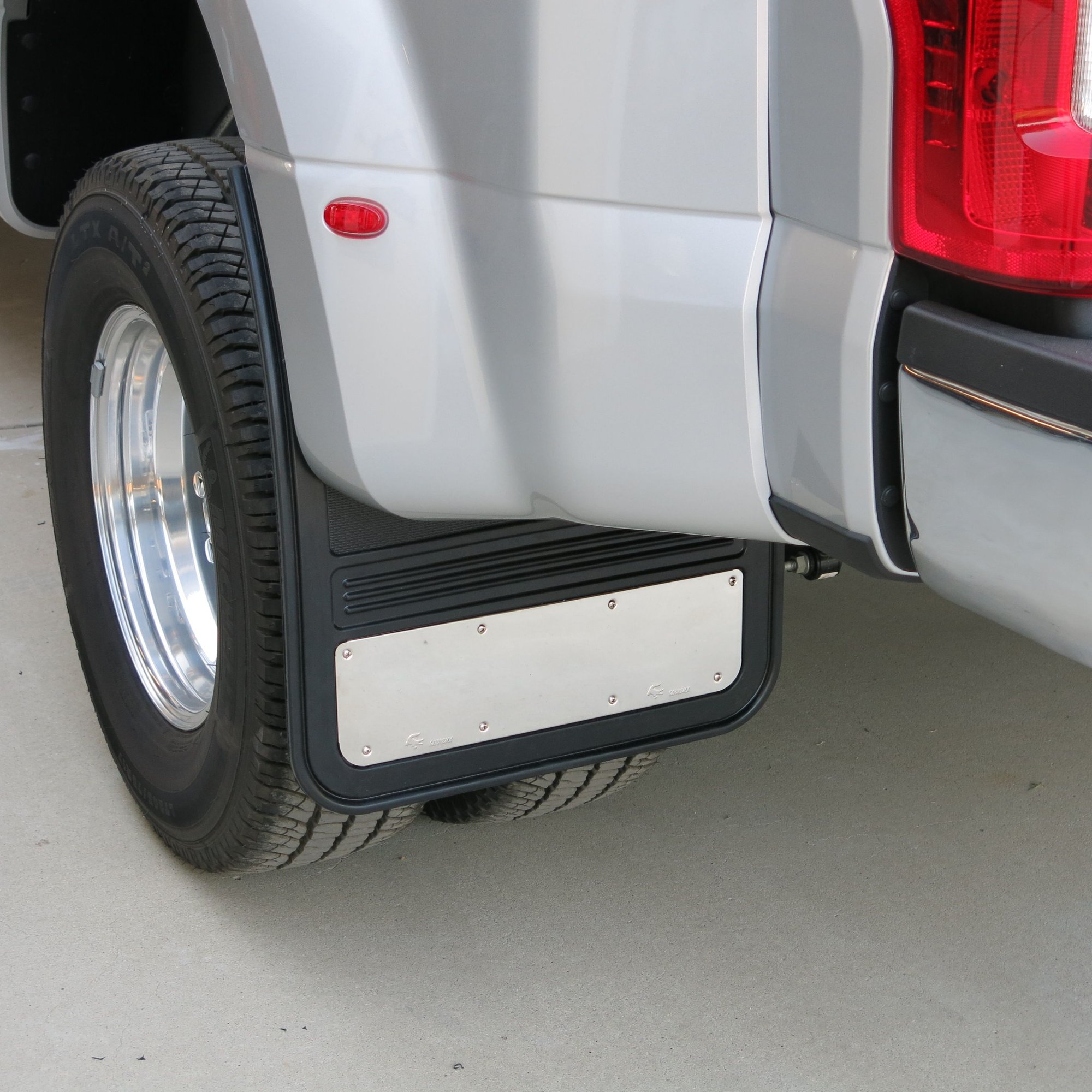 Gator back mud flaps issue Ford Truck Enthusiasts Forums