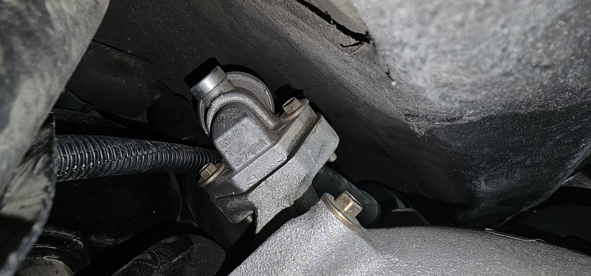 close up of the the part at the back of the motor.