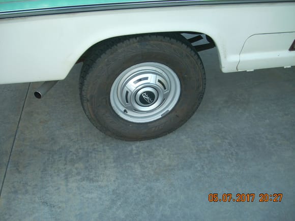 Refurbished hubcaps