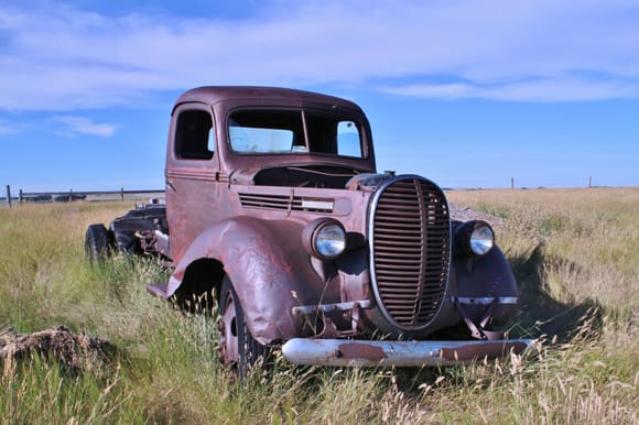 Lonely '39 sitting off the highway waiting for some TLC.