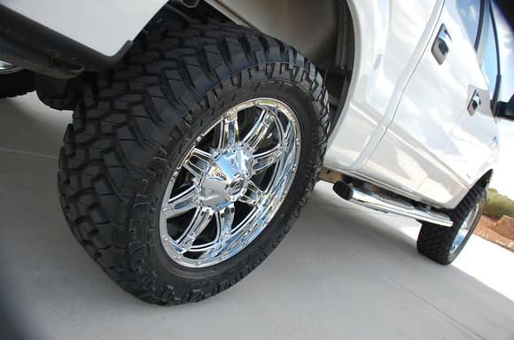 2011 Ford F150 XLT Offroad SuperCrew 4X4 with 2-inch leveling system