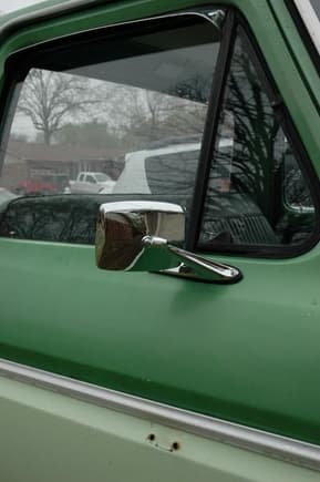 new side mirrors.  Some day I'll patch and paint the holes where the old ones were...