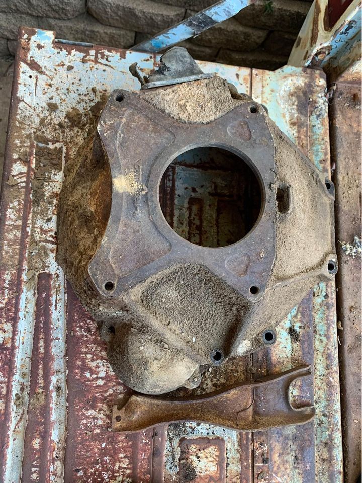 Drivetrain - 3 speed manual trans, Just gearbox, with everything.  Yukon Okalhoma. 6 cylinder /Small black ford. - Used - 1962 to 1979 Ford F-100 - Yukon, OK 73099, United States