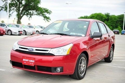 2010 Ford Focus SE dealer photos (7)