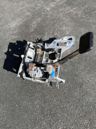 The three bolts on the left is where the good used Brake Feel sensor that makes the driver believe that regenerative braking feels like good’ ol hydraulic brakes and apple pie.