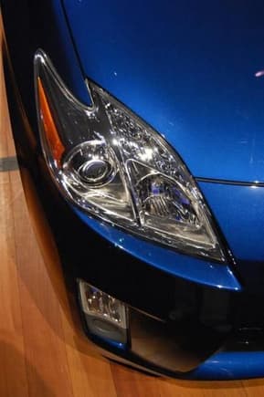 2010 Toyota Prius Passenger Side Headlight-Off