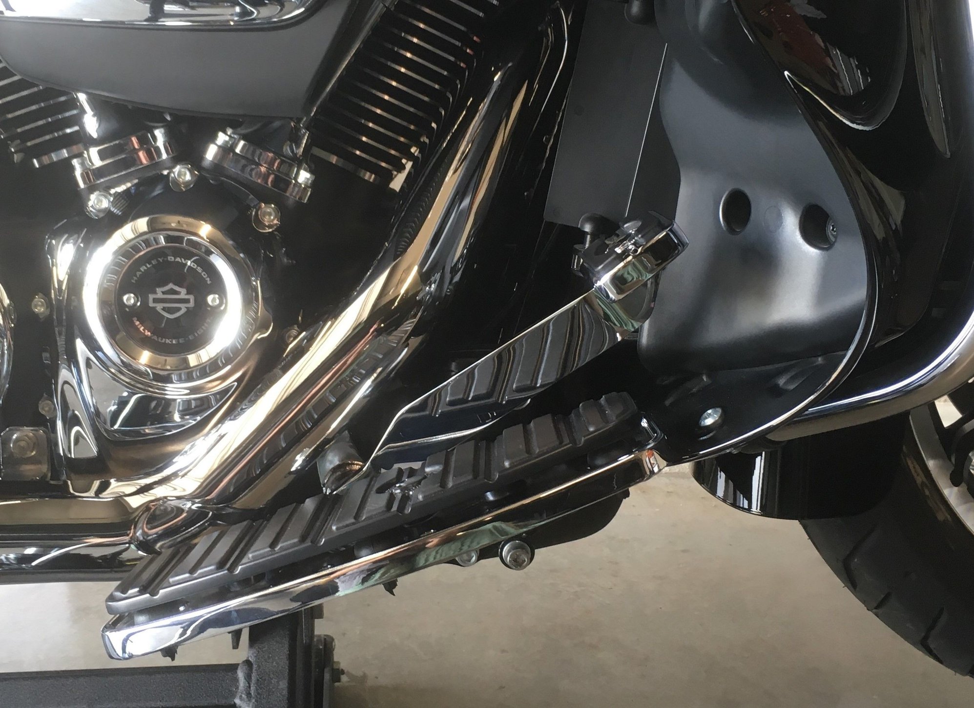 Floorboard relocation forward out and down? Page 2 Harley Davidson