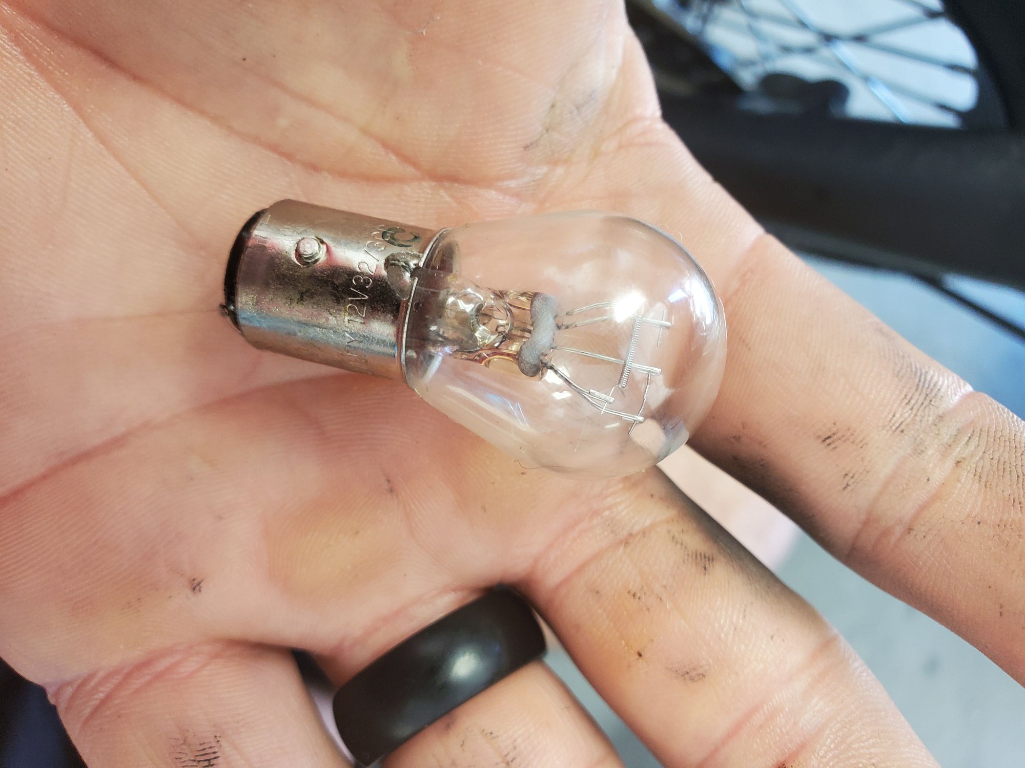 13 Dyna FXDB FR turn signal stuck Harley Davidson Forums