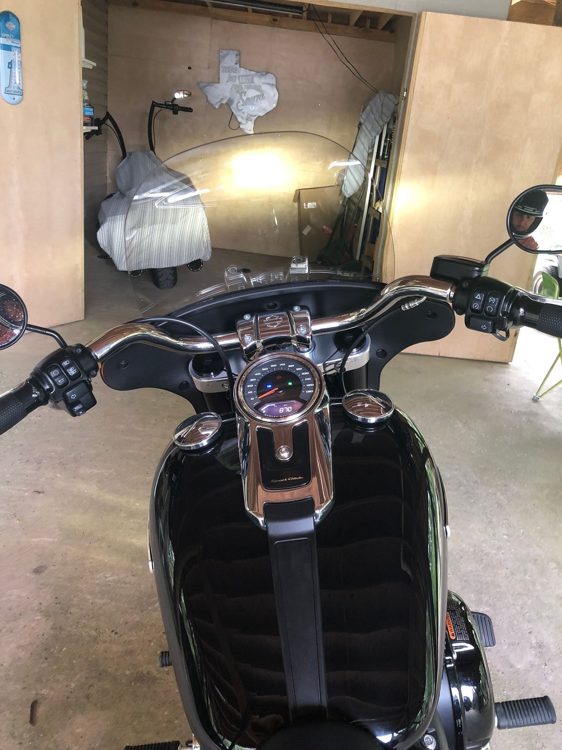 2018 Sport Glide with Slipstreamer windsheid - Harley Davidson Forums