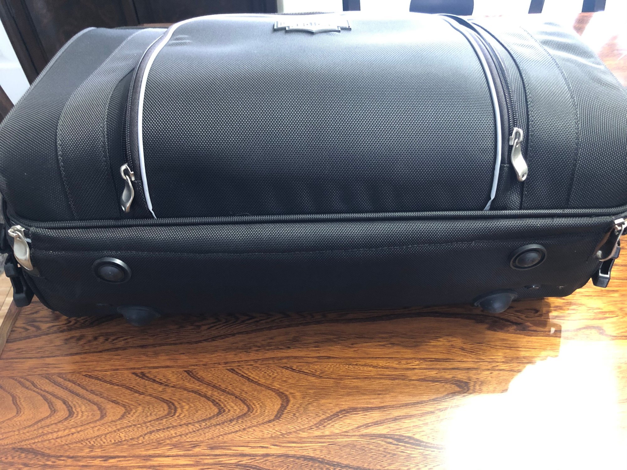 93300006 Harley Davidson tour pak luggage - Harley Davidson Forums