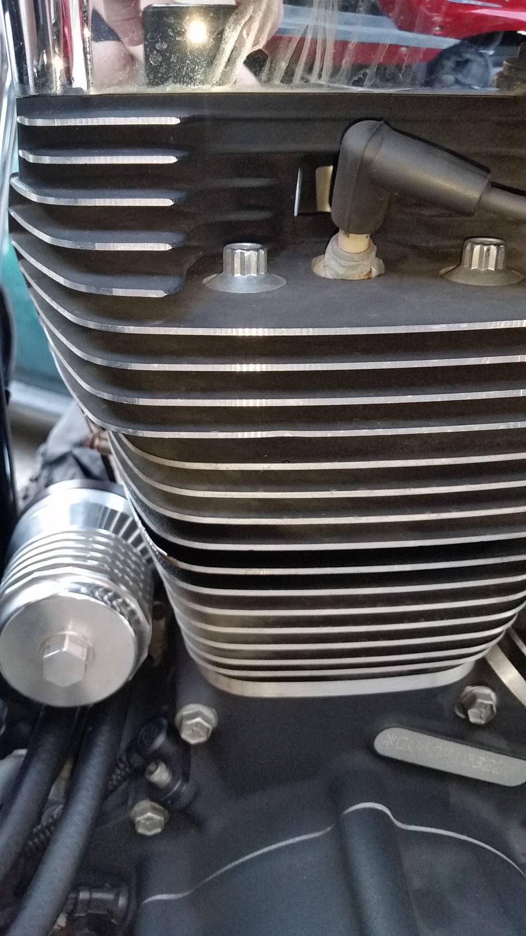 Front cylinder oil leak Harley Davidson Forums