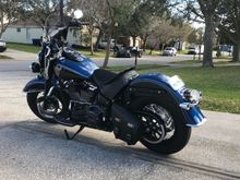 My 2018 Anniversary Heritage stripped down with a HD swing arm bag.