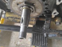 Notice the 'wrinkle' to the right of the keyway?  I DON'T think I did that with a breaker bar and cheater pipe...