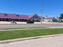 First stop, 100 miles in, an HD dealership in Kewanee. 