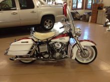 My ‘69 FLH when I first got it. Plug in kicker cover for kickstart. I added one later. 