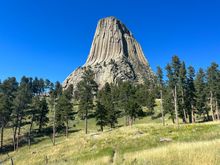 Devil’s Tower from the Red Bed hiking trail 