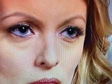 What a successful woman is to the left.