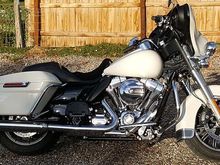 2014 FLHTP retired out of Denver PD. Great touring machine!