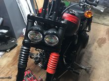 Swapped out the red gaiters for black.